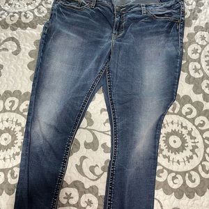 Silver brand skinny jeans